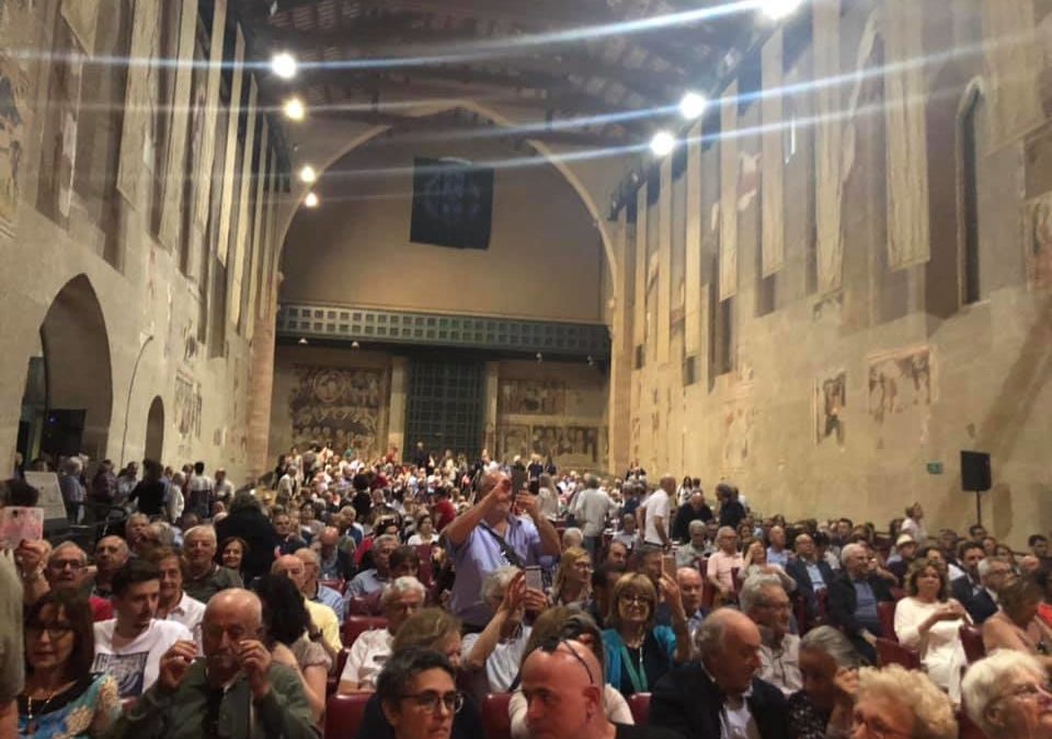 Luciano Pizzoni Sindaco, Foligno